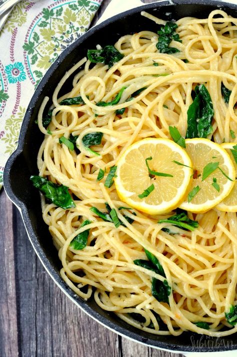 Lemon Pasta Recipes, Lemon Spaghetti, Lemon Garlic Pasta, Cheap Vegan, Sweet Potato Gnocchi, Lemon Chicken Recipe, Vegan Pasta Recipes, Garlic Pasta, Lemon Pasta