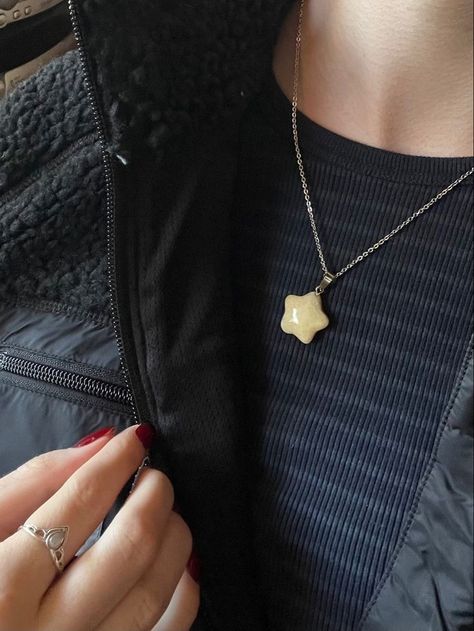 Ring Necklace Aesthetic, Stargirl Necklace, Star Necklace Aesthetic, Downtown Necklace, Downtown Jewelry, Star Piercing, Necklace Coquette, Downtown Style, Star Necklaces