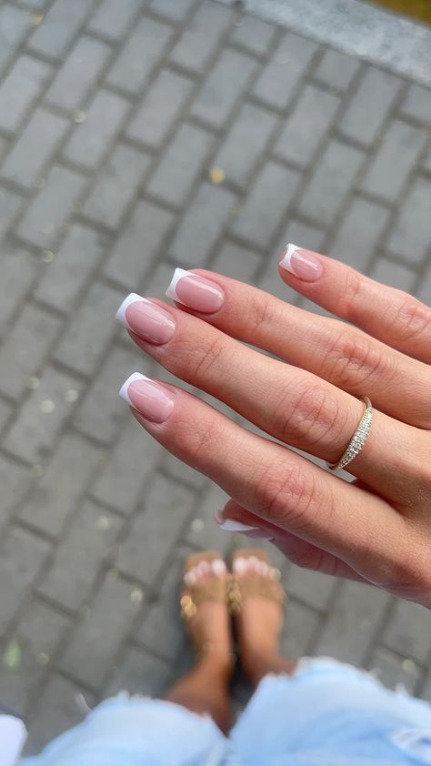 Basic Short French Nails, Medium Short French Nails, White French Tip Nails Short Coffin, Square Shaped French Tip Nails, Minimalist French Tip Nails Square, Plain Nails French Tip, Simple Short French Nails, French Tip 1.5, Basic Short French Tip Nails