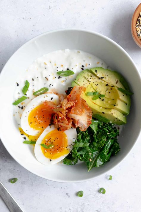 This Savory Cottage Cheese Bowl is an easy breakfast or lunch option that’s packed with protein.  Cottage cheese has definitely been having its moment. I’ll admit that I actually thought I hated it most of my life. No, I don’t think I ever actually tried it, but apparently the texture […] Savoury Cottage Cheese Bowl, Meal Prep Cottage Cheese Eggs, Adding Cottage Cheese To Eggs, Avocado And Cottage Cheese Toast, High Protein Eggs With Cottage Cheese, Cottage Cheese Honey Toast, Savory Cottage Cheese, Cottage Cheese Bowls, Cottage Cheese Bowl