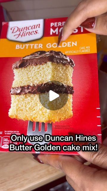 Buttercream Cake Recipe, Homemade Icing, Duncan Hines Cake, Box Cake Recipes, Boxed Cake Mixes Recipes, Cake Mix Desserts, Golden Cake, Duncan Hines, Box Cake Mix