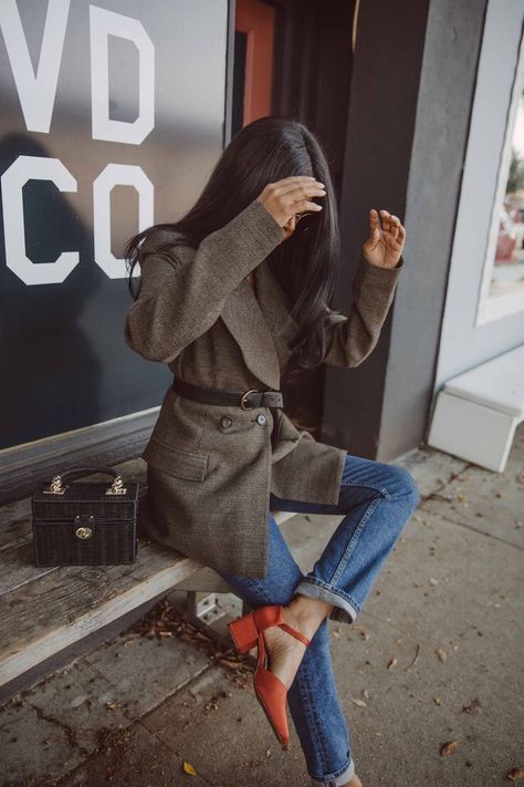 Minimalistic Outfits, Minimalist Color, Color Shoes, Fashion Minimalist, Street Style Looks, Fashion Mode, Mode Inspiration, Minimalist Outfit, Shoes Fashion