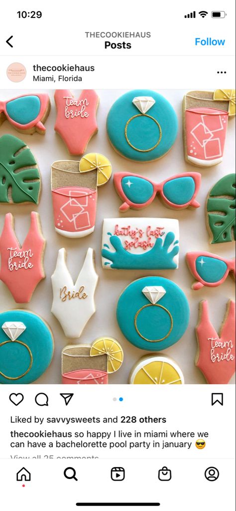 Bachlorette Cookie Ideas, Last Splash Bachelorette Party Cookies, Beach Bachelorette Cookies Decorated, Margarita Bachelorette Cookies, Beach Bridal Shower Cookies, Last Splash Cookies, Bach Party Cookies, Pool Party Engagement Party, Beach Bachelorette Cookies