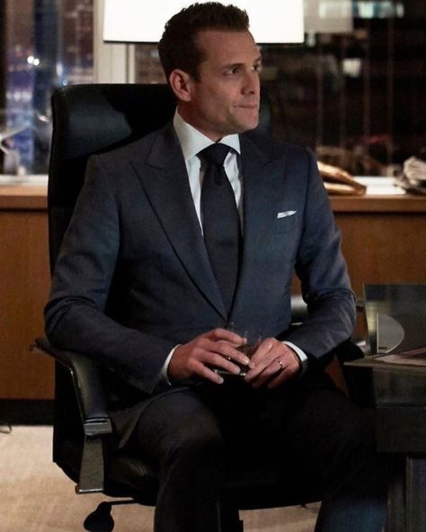 Aesthetic Haircuts, Specter Suits, Suits Tv Series, Suits Harvey, Harvey Specter Suits, Suits Tv Shows, Suits Tv, Suits Series, Stylish Mens Suits