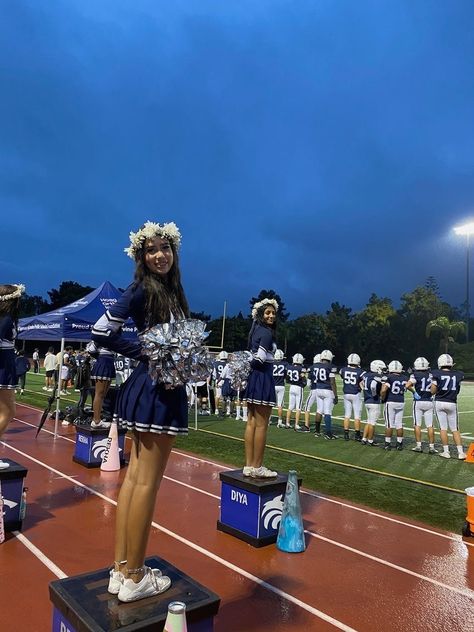 Cheer Tryouts Outfit Highschool, Cheer Captain Aesthetic, Cheer Camp Aesthetic, Highschool Cheer Uniforms, Sideline Cheer Aesthetic, Aesthetic Cheer Pictures, School Cheer Aesthetic, Highschool Cheer Aesthetic, Cheer Uniform High School