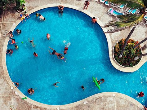 Thomas Sterr, National Geographic Types Of Photography, Mexico, Acapulco, Swimming Pool Images, 2000s Art, Summer Activity, Hotel Pool, Photo Of The Day, National Geographic Photos