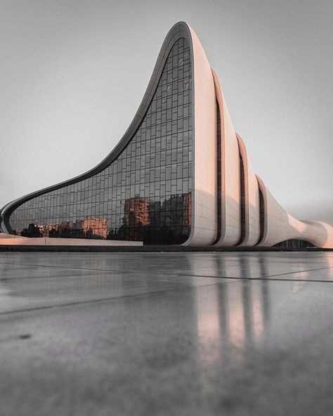 Caption this image! Heydar Aliyev Center of @zahahadidarchitects in #Baku is captured by @omarzoer lenses! Post by: @hamithz… Futuristic Architecture Home, Futuristic Architecture Interior, Futuristic Architecture Concept, Futuristic Architecture Future City, Heydar Aliyev Center, Concept Art Landscape, Zaha Hadid Architecture, Zaha Hadid Design, Dubai Architecture