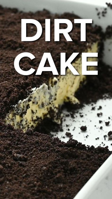 This dirt cake recipe is a cinch to make and it’s always a crowd-pleaser! No one can resist the layers of Oreo crumbs and fluffy cream cheese pudding. How To Make Dirt Pudding, Gluten Free Dirt Cake, Dirt Dessert Cake, Original Dirt Cake Recipe, Easy Dirt Cake, Dirt Dessert Recipe, Dirt Cups Dessert, Dirt Pudding Recipes, Oreo Dirt Pudding