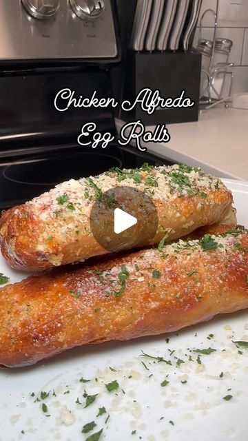 1M views · 88K likes | LaKisha Cooks 4u 🧑🏽‍🍳🤤 on Instagram: "Would you try these Chicken Alfredo Egg Rolls? 🧑🏽‍🍳🔥 I popped these in the air fryer for 8 mins on 375 degrees.  • #spaghetti #eggrolls #takeout #food #foodie #dinner #snack #fyp #explore #shaderoom #newsong #atlfoodie #houstonfoodie #springbreak #dumptruck #chicken #chickenalfredo #chickenwings #pasta" Chicken Alfredo Rolls, Taco Egg Rolls, Houston Foodie, Seafood Dish Recipes, Chicken Egg Rolls, Takeout Food, Egg Roll Recipes, Stuffed Shells Recipe, Garlic Parmesan Chicken