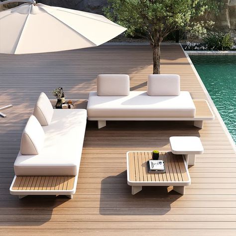 Outdoor lounge chairs