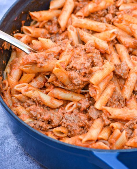 Penne Alla Vodka With Ground Beef - 4 Sons 'R' Us Ground Beef Vodka Pasta, Vodka Sauce Pasta With Ground Beef, Penne Pasta Recipes Ground Beef, Cold Weather Dinner, Pasta With Vodka Sauce, Homemade Vodka Sauce, Ground Beef Breakfast, Penne Vodka, Ground Turkey Pasta