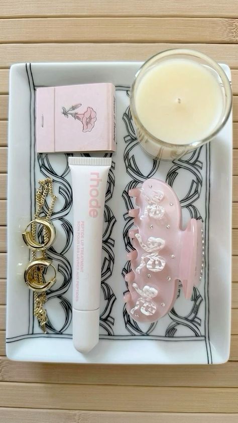 Bachelorette Goodie Bags, Pink Aura, Pink Girly Things, Pink Acrylics, Foto Ideas Instagram, Valentines Party, Miss Dior, Everything Pink, Pink Princess