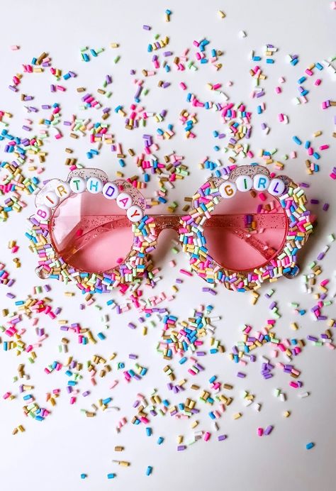 Birthday Sunglasses, Sunglasses Fit, Diy Sunglasses, Beaded Sunglasses, Preppy Party, Personalized Sunglasses, Cute Birthday Ideas, Custom Sunglasses, Ice Cream Birthday