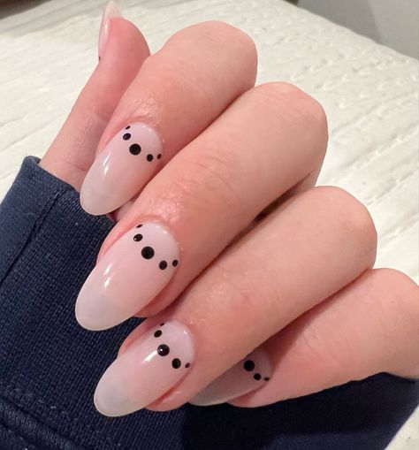 Polka dotsGel XNail Design French Accent Nail Designs, Short Dot Nail Designs, Acrylic Nail Designs Accent Nail, Simple Dot Design Nails, How To Do Polka Dot Nails, Geometric Nail Art Almond, Dot Designs On Nails, Easy Nail Dot Designs, Nail Design Dots Simple