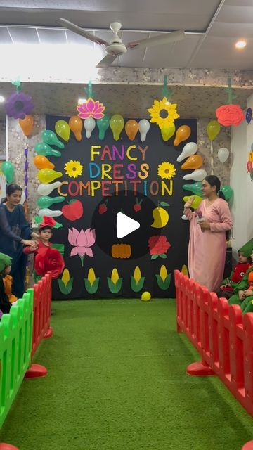 Cambridge Montessori Jamia Nagar on Instagram: "Lets cheer up for our little kids as beautiful flowers 🌹 🌼" Decoration For Nursery Classroom, Fancy Dress Decoration In School, Fancy Dress For Kindergarten, Saturday Activities For Kids, Competition For Kindergarten, Best Fancy Dress Costumes Kids, Flowers Activities For Kids, Flower Activity For Kids, Activity For Nursery Kids