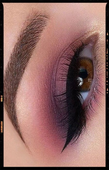 Plum Purple Eye Makeup, Purple Fall Makeup Looks, Bold Makeup For Brown Eyes, Purple And Brown Makeup Looks, Purple Make Up For Brown Eyes, Plum Color Makeup, Dark Pink Eye Makeup Looks, Purple Make Up Brown Eyes, Soft Burgundy Eye Makeup