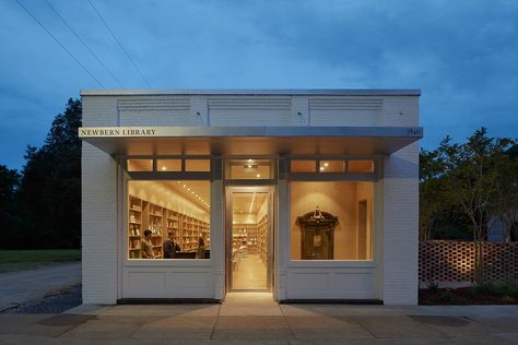 "A group of dedicated community leaders approached Rural Studio about building a small library in downtown Newbern. Within the town's rural context, they understood that the library could become a social center, providing such resources as after-school programming, computer access, and the first public internet point in the community. The Old Bank Building, part of Newbern's historic downtown, was donated by a local family to house the new library." Ipoh, Library Architecture, Rural Studio, Storefront Design, Woodworking School, Banks Building, Building Renovation, Adaptive Reuse, Small Buildings