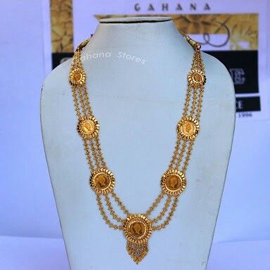 Bengali bridal gold ranihaar Antique Bengali Gold Jewellery, Sitahar Necklace Gold Bengali, Bengali Gold Necklace, Ranihaar Gold Indian Jewelry, Bengali Gold Jewellery, Kali Thakur, Bengali Jewellery, Jewellery Patterns, Gold Coin Jewelry