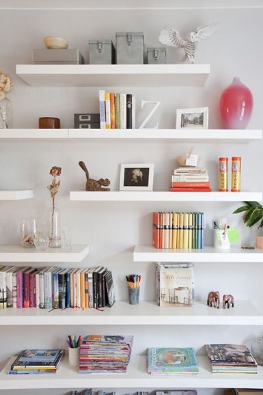 Perfect shelving idea. Off-kilter but still clean looking... Estanterias Ikea Ideas, Lack Shelves, Float Shelf, Ikea Lack Shelves, Floating Bookshelves, Floating Shelves Bathroom, Ikea Lack, Regal Design, Diy Casa