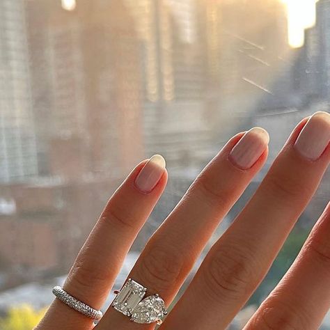 RING CONCIERGE on Instagram: "Another OOTD calls for another shameless reminder to shop all your RC favs at 20% off right now. 👀" Kendall Jenner Rings, Ring Concierge Wedding Band, Eternity Band Stack Ring Concierge, Ring Concierge Vow, Ring Concierge, Cute Engagement Rings, Put A Ring On It, Tie The Knots, Arm Candy