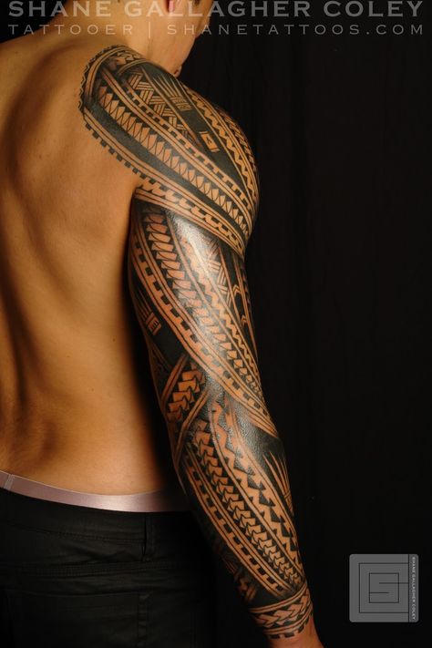 #SEXY #INKED #SAMOAN                                                                                                                                                                                 More Maori Tattoos, Polynesian Tattoos, Polynesian Sleeve Tattoo, Shane Tattoo, Maori Tattoo Frau, Tattoos Polynesian, Tatau Tattoo, Stammestattoo Designs, Filipino Tattoos