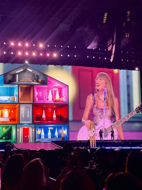 Lover House, Estilo Taylor Swift, Taylor Swift The Eras Tour, Taylor Swift Concert, Swift 3, Taylor Swift Wallpaper, Taylor Swift Songs, Long Live Taylor Swift, Taylor Swift Fan