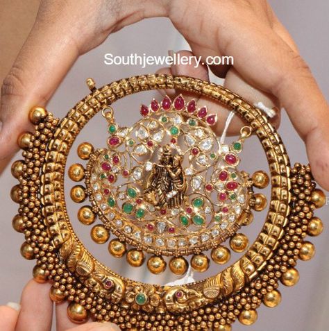 Latest Indian Jewellery, 22 Carat Gold Jewellery, Gold Pearl Jewelry, Antique Gold Jewelry Indian, Fancy Jewelry Necklace, Antique Jewellery Designs, Gold Necklace Indian Bridal Jewelry, Antique Jewelry Indian, Gold Pendant Jewelry