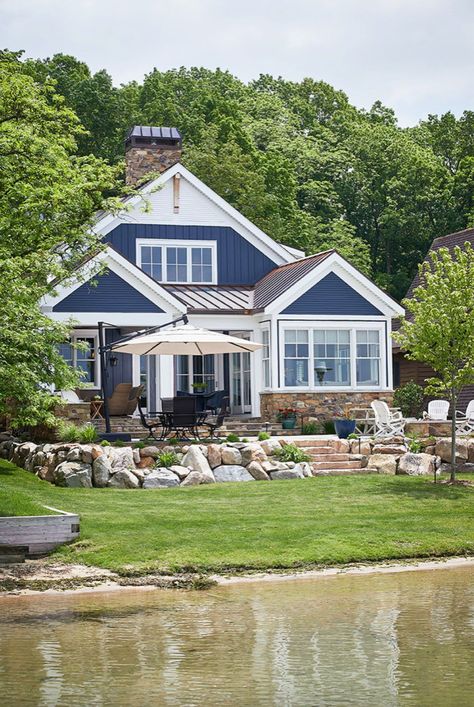 Tour this craftsman lake house in Michigan with a cozy cottage vibe Visbeen Architects House Plans, Lake Cottage House Plans, Small Lake Cottage, Craftsman Lake House, Cottage Landscaping, Michigan Lake House, Lakeside House, Small Lake Houses, Lake Houses Exterior