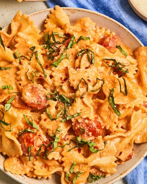 Bow Tie Pasta Recipe (Creamy & Cheesy) | Kitchn Bow Pasta Recipes, Farfalle Pasta Recipes, Bow Tie Pasta Recipe, Bow Tie Pasta, Yummy Pasta, Farfalle Pasta, Creamy Pasta Recipes, Creamy Tomato Sauce, Bowtie Pasta