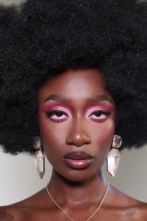 80s Retro Makeup, 90s Club Makeup, 80s And 90s Makeup, Pink Iridescent Makeup, Editorial Makeup Hooded Eyes, Mean Makeup Look, Japanese Inspired Makeup, Bright Color Eyeshadow Looks, Barbie Pink Makeup Looks