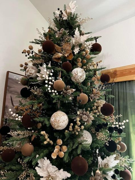 Black Brown White Christmas Tree, Brown And Neutral Christmas Tree, Olive And Gold Christmas Tree, Brown And Gray Christmas Tree, Brown Tones Christmas Tree, Black Green And Brown Christmas Tree, Brown And Green Velvet Christmas Tree, Tree With Orange Garland, Gold Silver Brown Christmas Tree