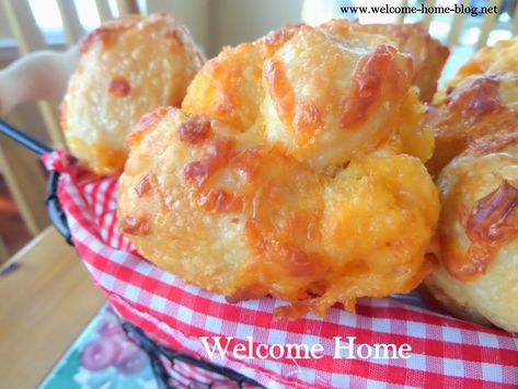 Savory Cream Puffs, Cheese Popovers, Pan Photography, Oven For Baking, Popover Pan, Popover Recipe, Yorkshire Pudding Recipes, Homemade Buttermilk Biscuits, Extra Sharp Cheddar