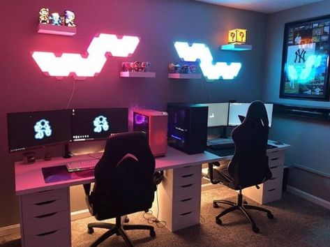 Couple Gaming Room Setup, Ultimate Gaming Room, Games Room Inspiration, Gaming Desk Setup, Computer Gaming Room, Couple Room, Gamer Setup, Computer Desks, Gamer Room Decor