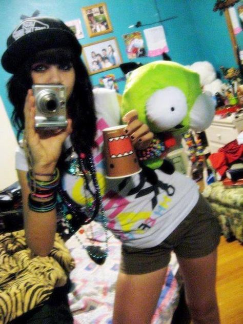 Aesthetic 2000s, Scene Outfits, Scene Kids, Bedroom, On Instagram, Instagram