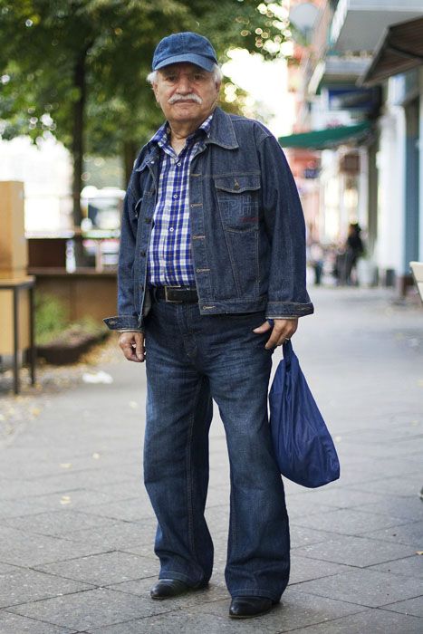 Photographer Turns Dapper 83-Year-Old Into a One-Man Fashion Photo Blog | PetaPixel Double Denim Men, Old Man Outfit, Grandpa Fashion, Double Denim Outfit, Old Man Fashion, Ali Dress, Men Fashion Photo, Grandpa Style, Guy Style