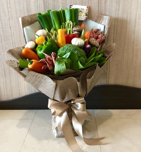 Vegetable Bouquet Vegetables Bouquet, Veggie Bouquet, Thanksgiving Display, Vegetable Bouquet, Edible Centerpieces, Food Bouquet, Fruit Basket Gift, Thoughtful Gifts For Him, Vegetable Illustration