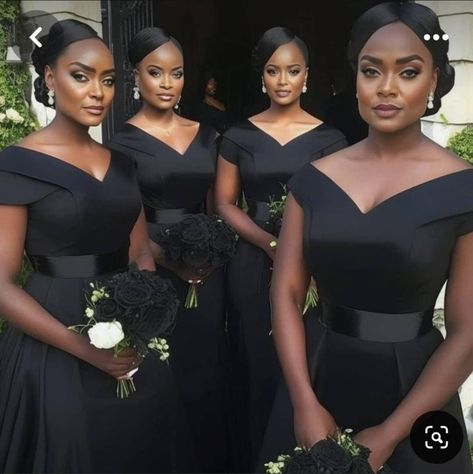 Bridal Team Dresses Ideas, Chief Bridesmaid Styles, Braids Maid Dresses, Engagement Photo Shoot Poses, Choir Uniforms, Bridal Maids, Bridal Train, African Bridesmaids, Latest Bridesmaid Dresses