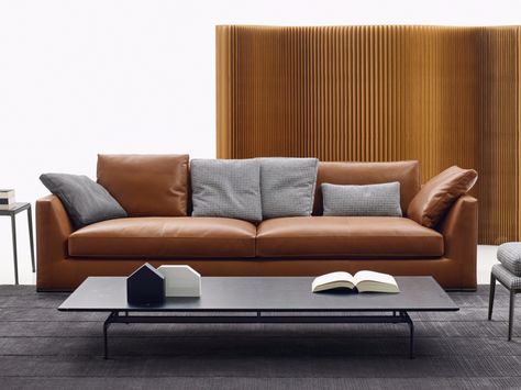 3 seater leather sofa Richard Collection by B Italian Furniture Brands, 3 Seater Leather Sofa, Luxury Italian Furniture, Italia Design, Italian Furniture, Luxury Sofa, A Living Room, Couches Living Room, Interior Furniture