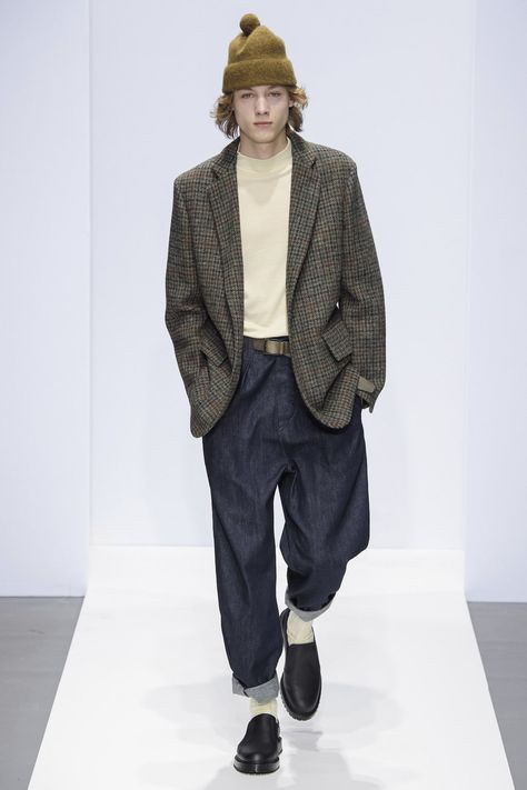 Mens Fashion Edgy, Male Fashion Trends, Margaret Howell, Mens Trends, Fashion Weeks, Mens Winter Fashion, Male Fashion, Fashion Show Collection, Mens Fashion Trends