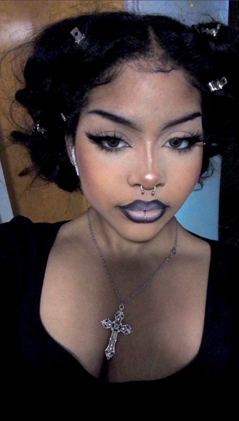 Goth Makeup On Black Women, Goth Cute Makeup, Goth Aesthetic Black Women, 90s Alt Makeup, Y2k Makeup Looks Black Women, Dark Makeup Looks Gothic, Unapproachable Makeup Black Women, Black Goth Women, Dots On Face Makeup