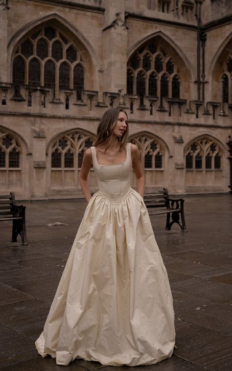 Victoria Wedding Dress – O L A N A Champagne Dress Couture, Tulle Bridal Dress, Corset Engagement Dress, 80s Wedding Dress Vintage, Silk Taffeta Wedding Dress, Champagne Engagement Dress, Big Skirt Wedding Dress, A Line Beaded Wedding Dress, 18th Century Wedding Dress