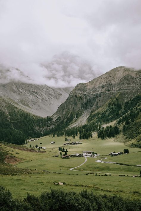 Alpine Mountains Landscapes, One Plus Cover, Foggy Mountain Aesthetic, Mountain Village Aesthetic, Mountain Town Aesthetic, Small Village Aesthetic, Foggy Village, European Mountains, Klosters Switzerland