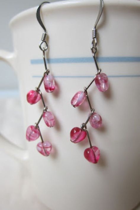 Valentines Earrings, Jewerly Making, Easy Diy Jewelry, Earring Tutorial, Homemade Jewelry, Jewelry Making Tutorials, Dangly Earrings, Diy Schmuck, Bijoux Diy