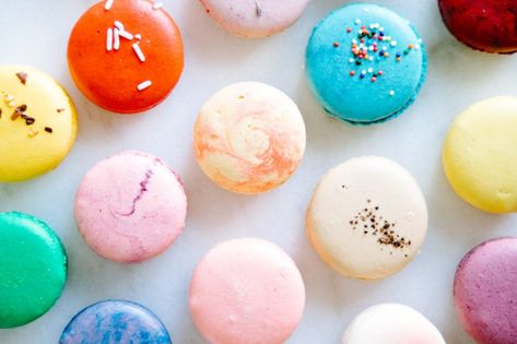 Italian Vs French Macarons, Italian Macarons, French Meringue, Powdered Food Coloring, Italian Meringue, Almond Flavor, Ground Almonds, Italian Cooking, French Macarons