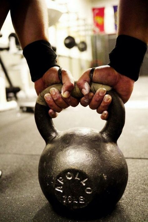 Personal Training Marketing, Crossfit Photography, Gym Photography, Gym Photos, Kettlebell Training, Kettlebell Swings, Fitness Photoshoot, Fitness Photos, Mental Training