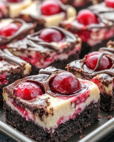 Pan Desserts For A Crowd, Sheet Pan Desserts For A Crowd, Sheet Pan Desserts, Brownie Cheesecake Bars, Chocolate Brownie Cheesecake, Cherry Cheesecake Brownies, Ghirardelli Brownie Mix, Low Calorie Brownies, Pan Desserts