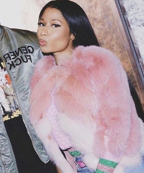 Nicki Minaj Outfits, Nicki Minaj Wallpaper, Nicki Minaj Barbie, Nicki Minaj Photos, Nicki Minaj Pictures, Pink Friday, Pink Fur, Female Rappers, Black Barbie