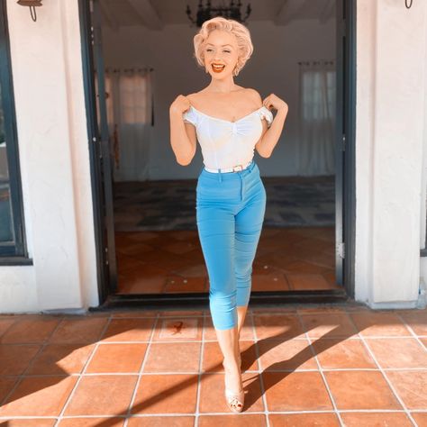 JASMINE CHISWELL (@jasminechiswell) • Instagram photos and videos 1950’s Outfits, Jasmine Chiswell, 50s Inspired Outfits, 1950 Outfits, 50s Inspired Fashion, 50s Outfit, Outfits 50s, Capri Pants Outfits, 50’s Fashion