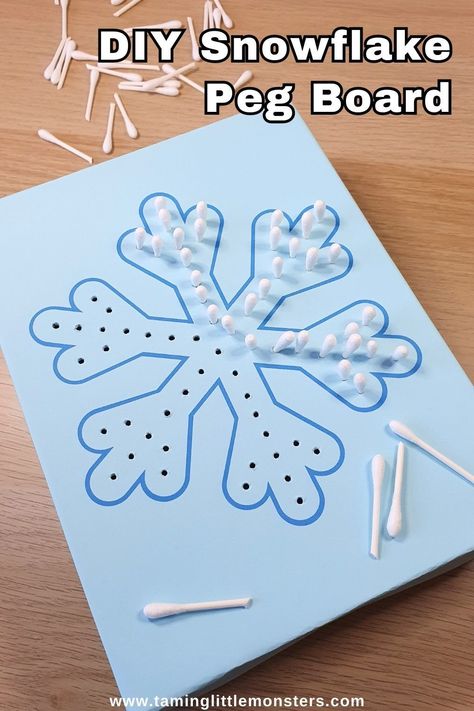 DIY Snowflake Peg Board (Fine Motor Activity for Winter). A great play idea to help toddlers and preschoolers develop fine motor skills. Perfect for winter or christmas themes. #winter #christmas #finemotor #toddler #preschool Fine Motor Activities For Toddlers Christmas, Xmas Fine Motor Activities, Diy Preschool Christmas Crafts, Christmas Diy With Toddlers, Life Skills Christmas Activities, Holiday Craft Toddler, Winter Theme Fine Motor Activities, Winter Wonderland Toddler Activities, Put In Activities Fine Motor