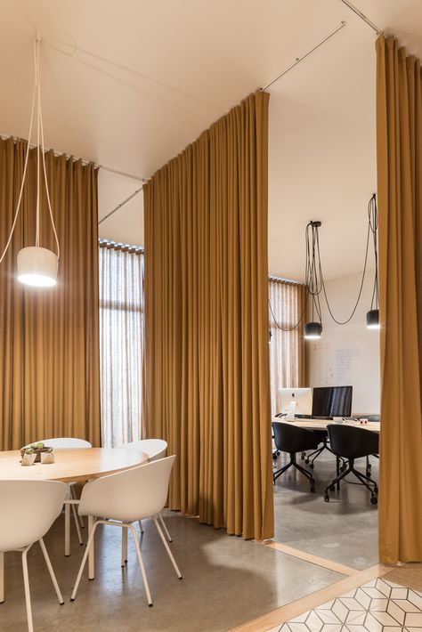 Gallery of Curtains as Room Dividers: Towards a Fluid and Adaptable Architecture - 4 Curtains As Room Dividers, Cosy Office, Room Separation, Systemisches Coaching, Office Curtains, Curtain Divider, Curtain Walls, Curtain Room Divider, Curtain Partition